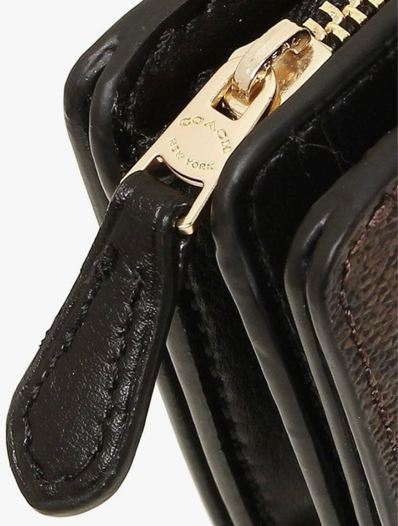 コーチ　coach 二つ折り 財布　F54023 シグネチャー　新品　未使用