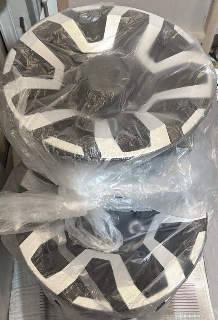 【美品】ランドクルーザー70 再再販 純正16in5本 (2025年1月交換）