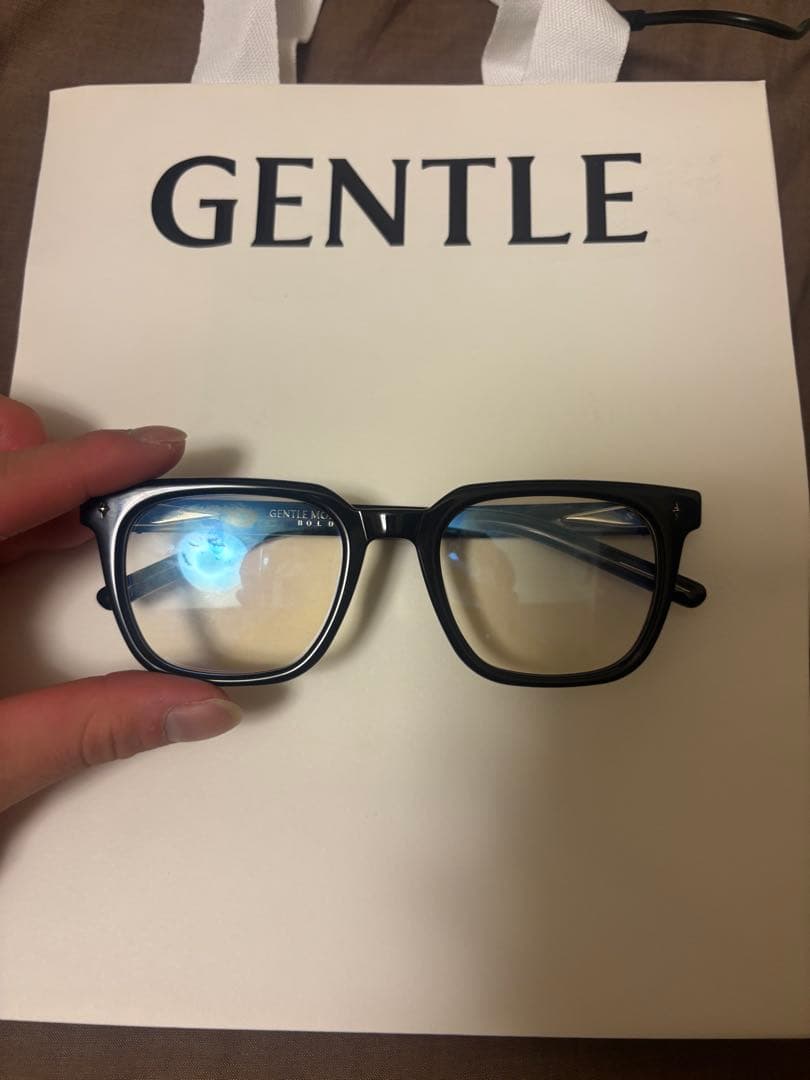 小物 GENTLE MONSTER ojo