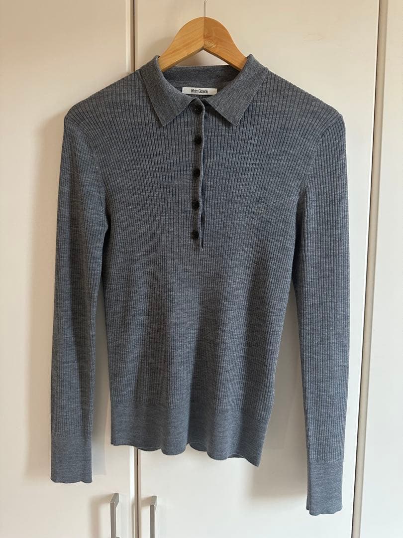 Whim Gazette(ウィム ガゼット) ポロカラーセーター　グレー