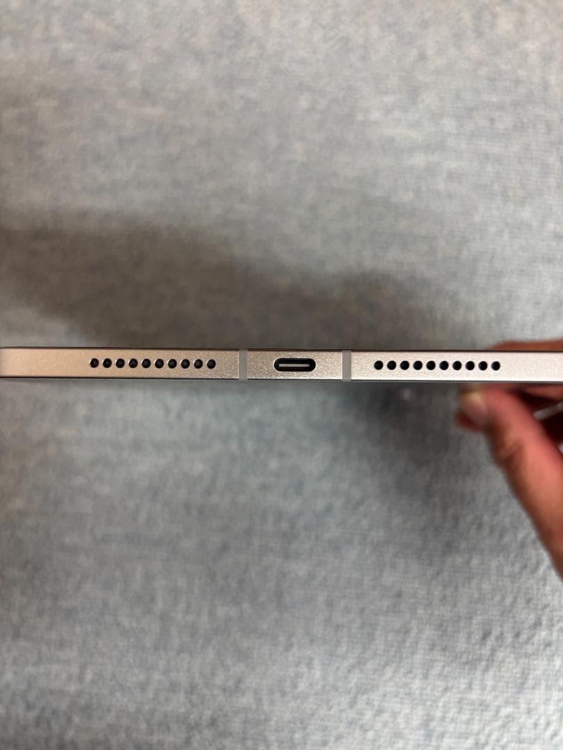 iPad mini 7 128GB Cellular SIMフリー +ケース