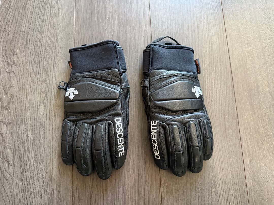 DESCENTE デサントスキー　スノボ　グローブ ブラック S