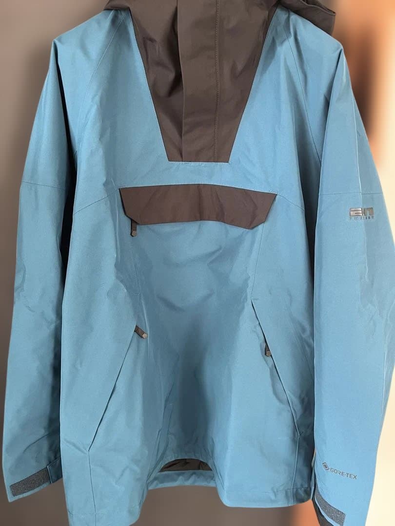 241 スノボ　ゴアテックス　ジャケット