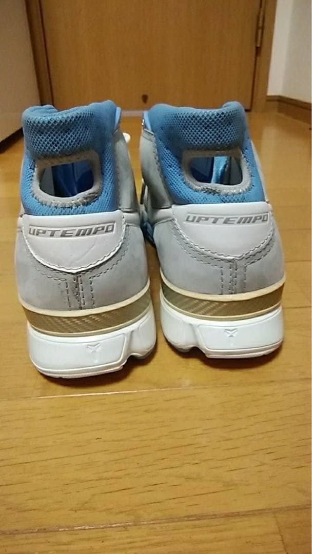 ナイキ ZOOMAIR UPTEMPO MPLS グレー/ブルー/ホワイト