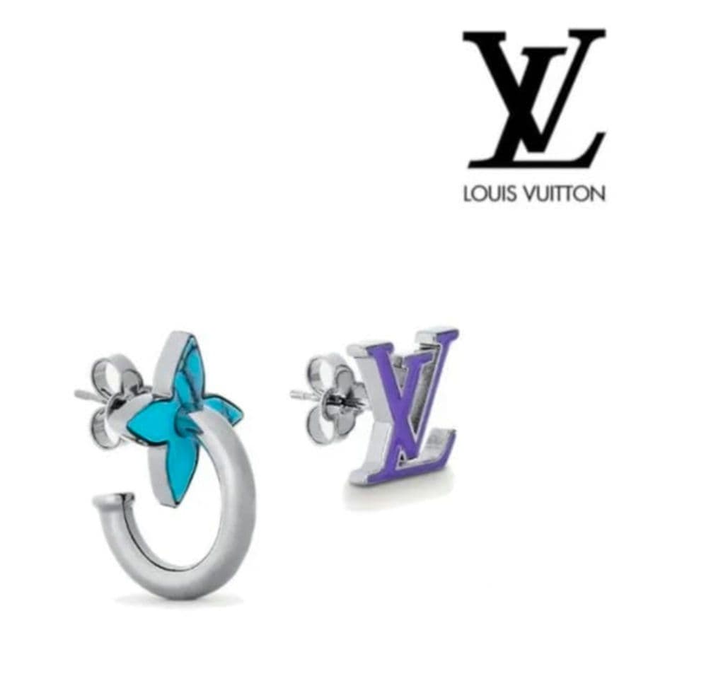 A*a様 八木勇征 着用 ルイヴィトン M00320 ブックルモノグラムビーズ