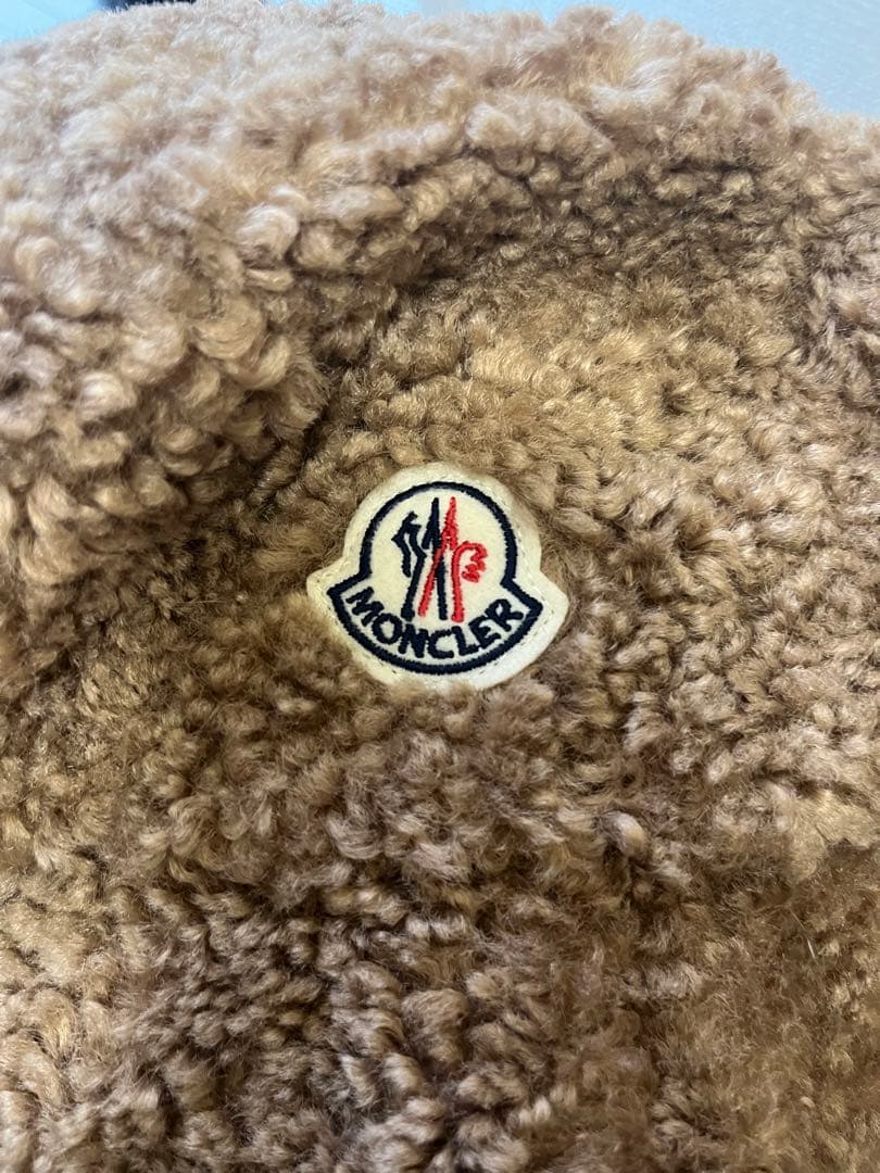 モンクレール　moncler バケットハット　モコモコ　Sサイズ特価！22000