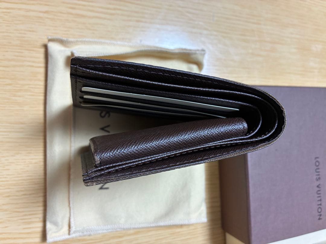 ルイヴィトン ダミエ 二つ折り財布 箱・保存袋付き 美品 正規品