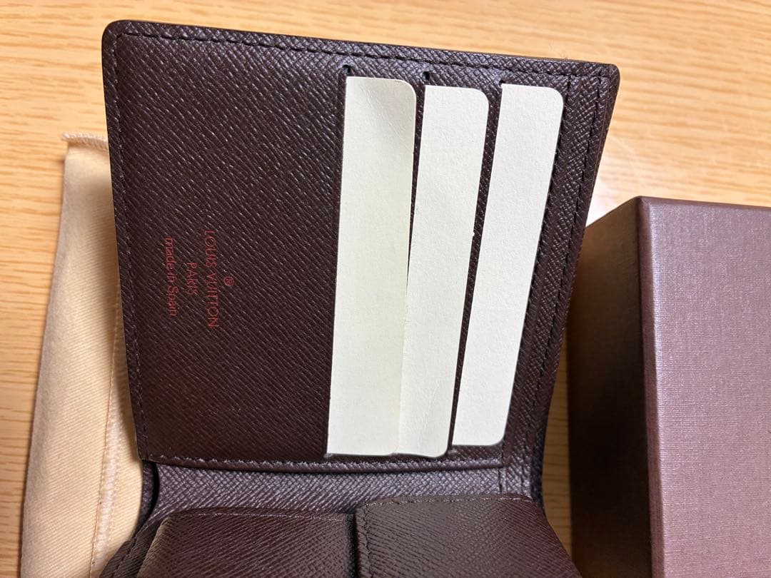 ルイヴィトン ダミエ 二つ折り財布 箱・保存袋付き 美品 正規品