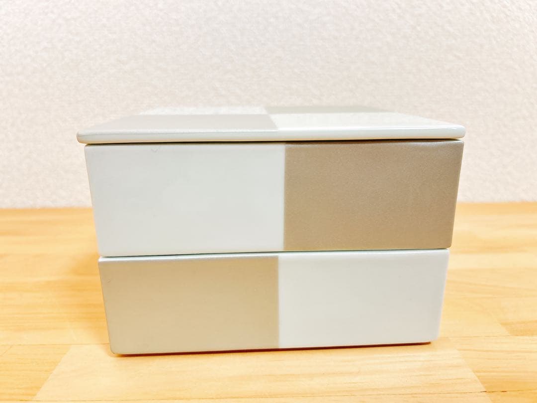 どんどん様ご依頼品　波佐見焼　二段陶箱　市松模様重箱　白銀