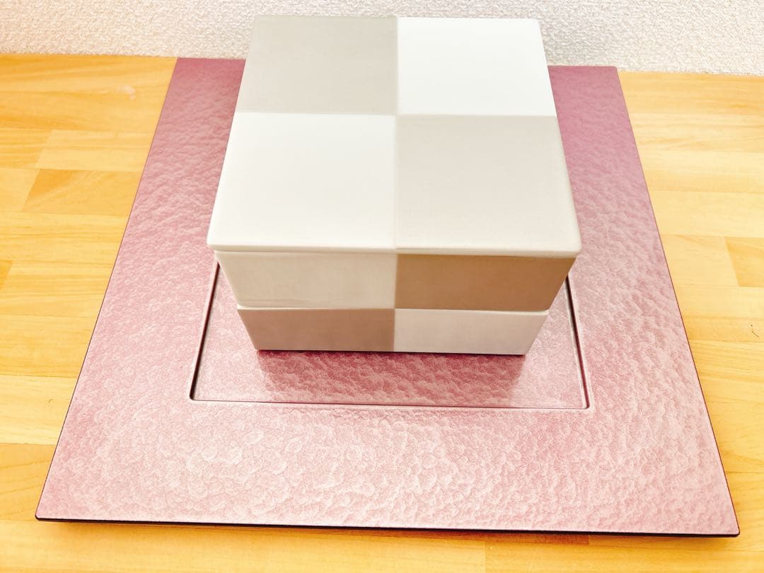 どんどん様ご依頼品　波佐見焼　二段陶箱　市松模様重箱　白銀