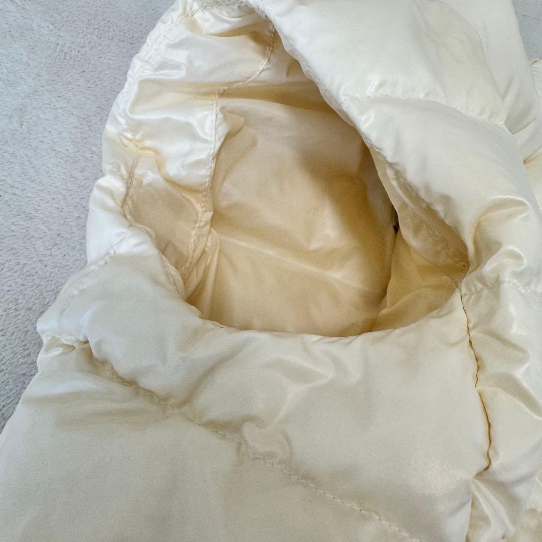 MONCLER ホワイト　ロゴマーク　コミックタグ　ダウンベスト　サイズ1