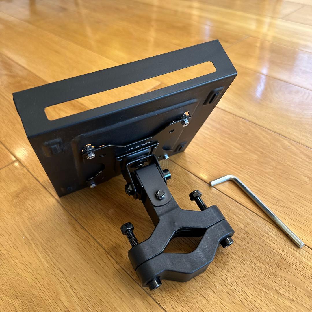 【中古】ThinkCentreM630e ＋ モニター取付キット付