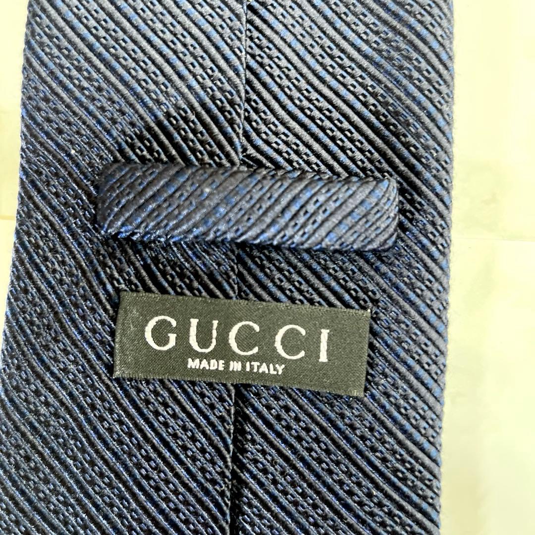 美品✨　GUCCI グッチ　ネイビー　ソリッド　ジャガード　ネクタイ