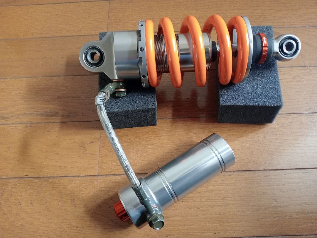 SHIFTUP サスペンション オイルダンパー式