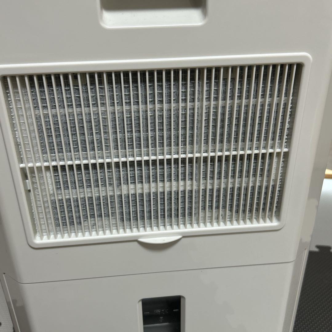 【美品】2021年製　コロナ　冷風除湿機 ホワイト CDM-1021 高年式