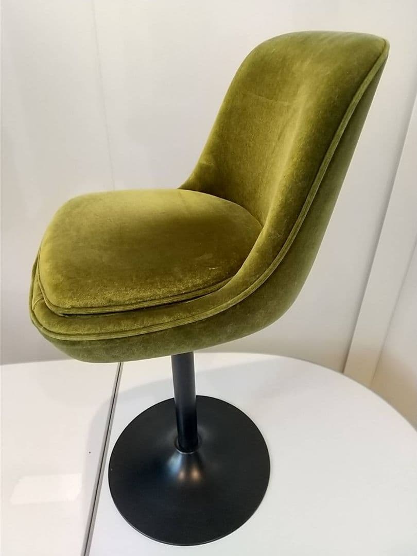 カウンターチェア　オリーブグリーン　ベルベット椅子 イス　店舗什器　引き取り可