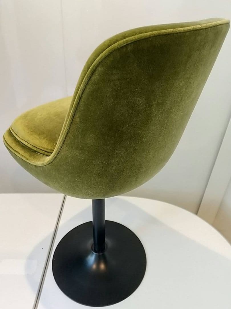カウンターチェア　オリーブグリーン　ベルベット椅子 イス　店舗什器　引き取り可