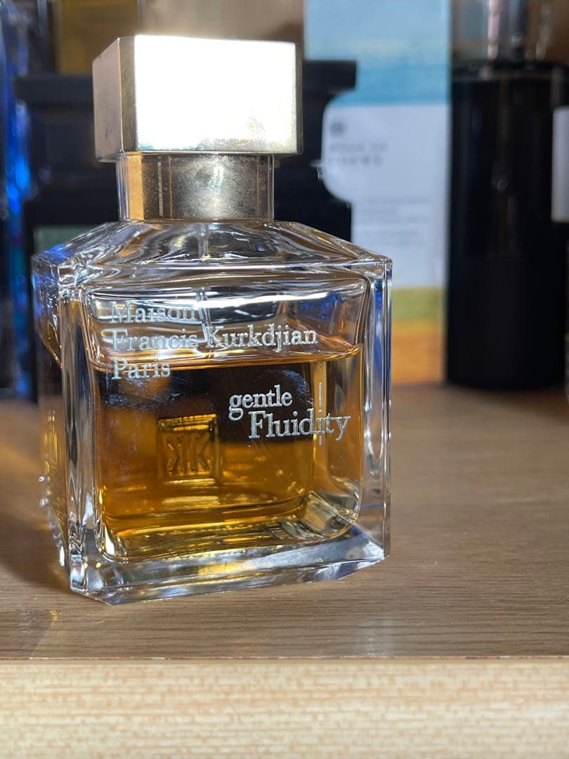 MFK ジェントル フルイディティ ゴールド オードパルファン 70ml