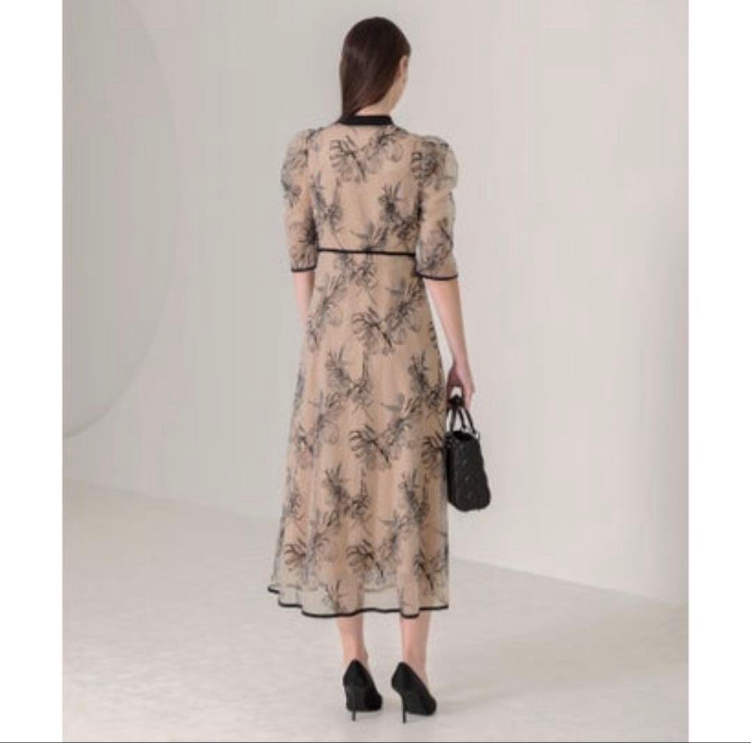 レジャ Leja 花柄刺繍ラメレースロング丈ドレスワンピース　ベージュ　M