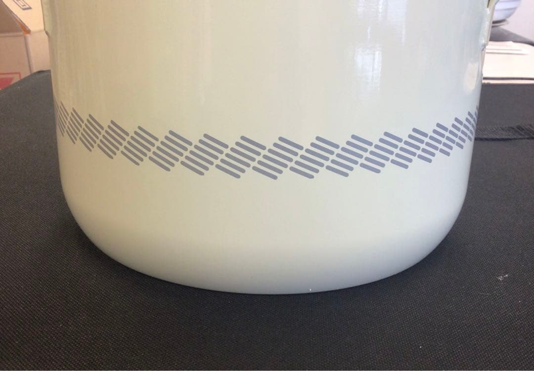 サーモス　高性能保温おひつ　シャトルジャー　10合　1升　新品　未使用　箱あり