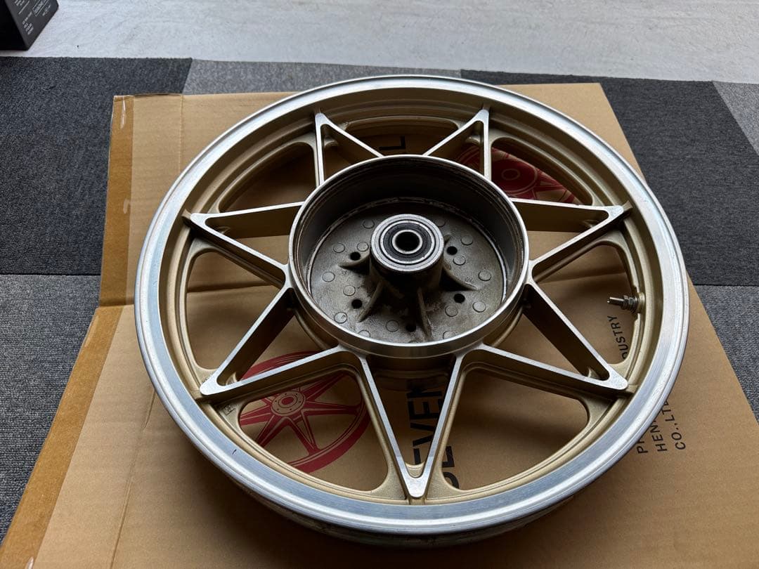 Z1 ホイール ゴールド キャスト　ダブルディスク