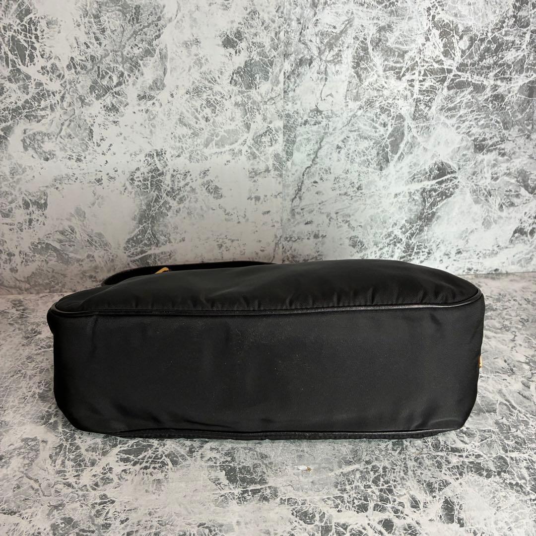 ✨PRADA✨　プラダ　ワンショルダーバッグ　ショルダーバッグ　ハンドバッグ　黒