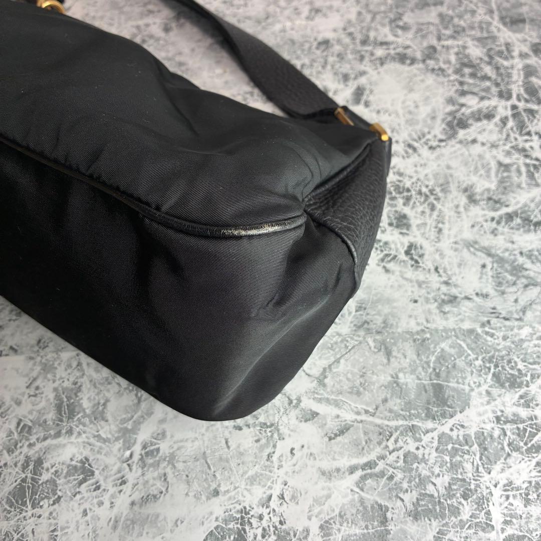 ✨PRADA✨　プラダ　ワンショルダーバッグ　ショルダーバッグ　ハンドバッグ　黒