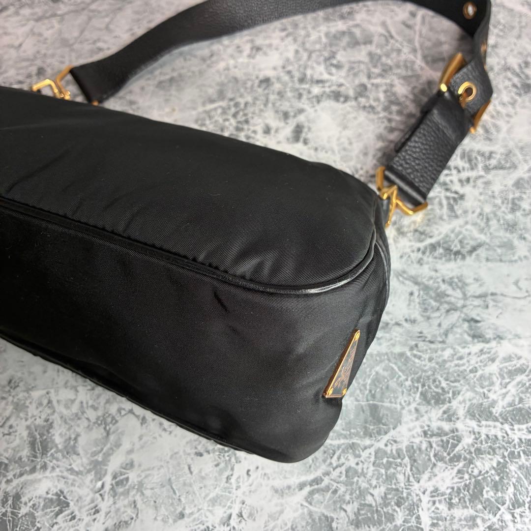 ✨PRADA✨　プラダ　ワンショルダーバッグ　ショルダーバッグ　ハンドバッグ　黒