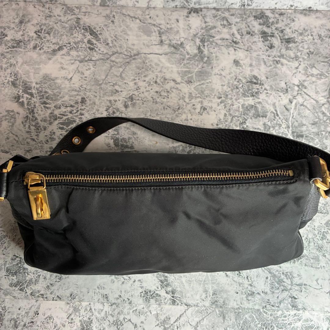 ✨PRADA✨　プラダ　ワンショルダーバッグ　ショルダーバッグ　ハンドバッグ　黒