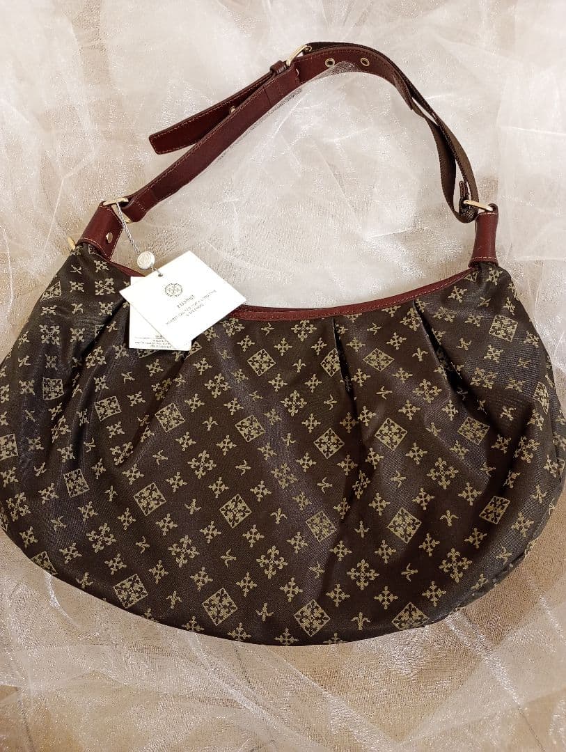 新品タグ付き russet 2wayショルダー