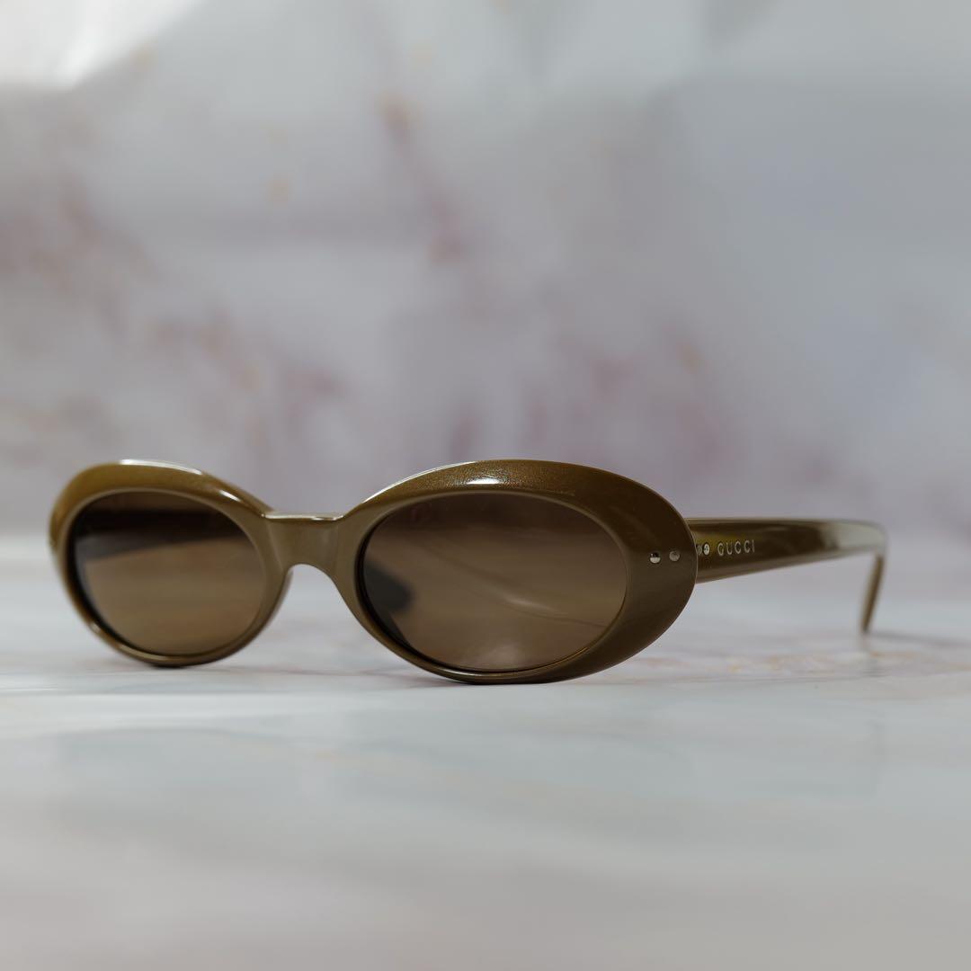 イエスさん専用 GUCCI グッチ カートコバーン Y2K オーバル 希少カラー