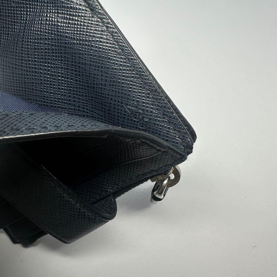【SALE開催中】PRADA サフィアーノレザー 二つ折り財布 ネイビー