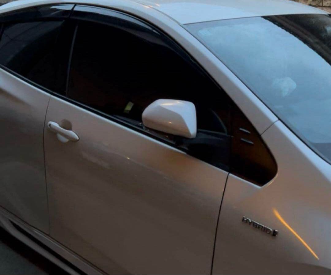 50プリウス　脱着可能スモークフィルム風サンシェード　フロントサイドのみ　5%