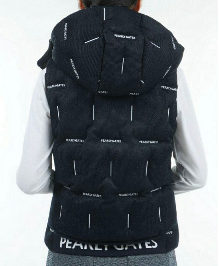 【パーリーゲイツ】フード付きブラックダウンベスト