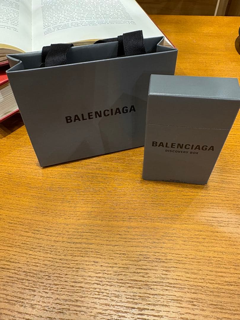 BALENCIAGA 香水ディスカバリーボックス　新品未使用、未開封　紙袋付き