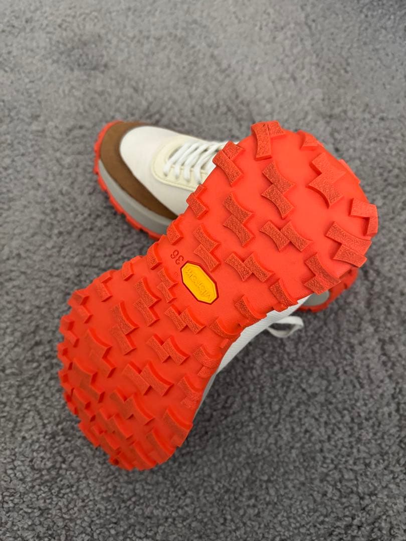 Camper スニーカー ホワイト/ベージュ/オレンジ