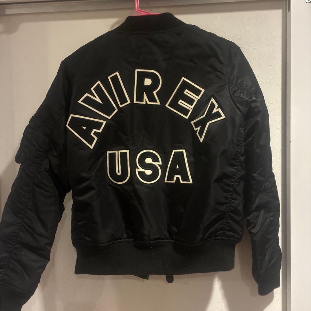 玲子アビレックスMA-1コマーシャルバックロゴ