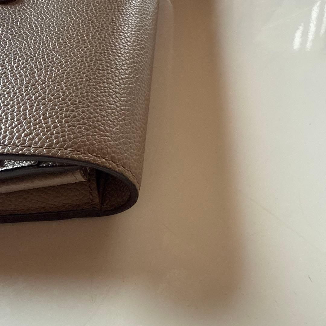 おいもルイヴィトン長財布