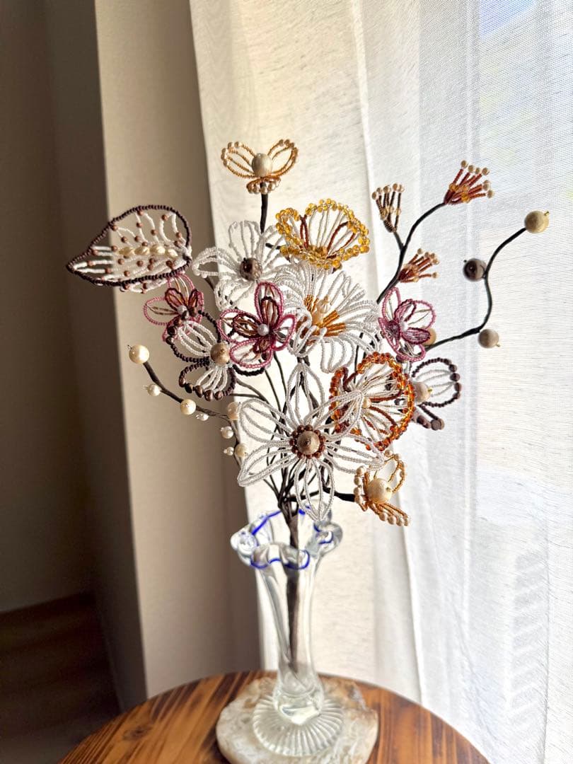 ビーズフラワー　ブーケ　一輪挿し