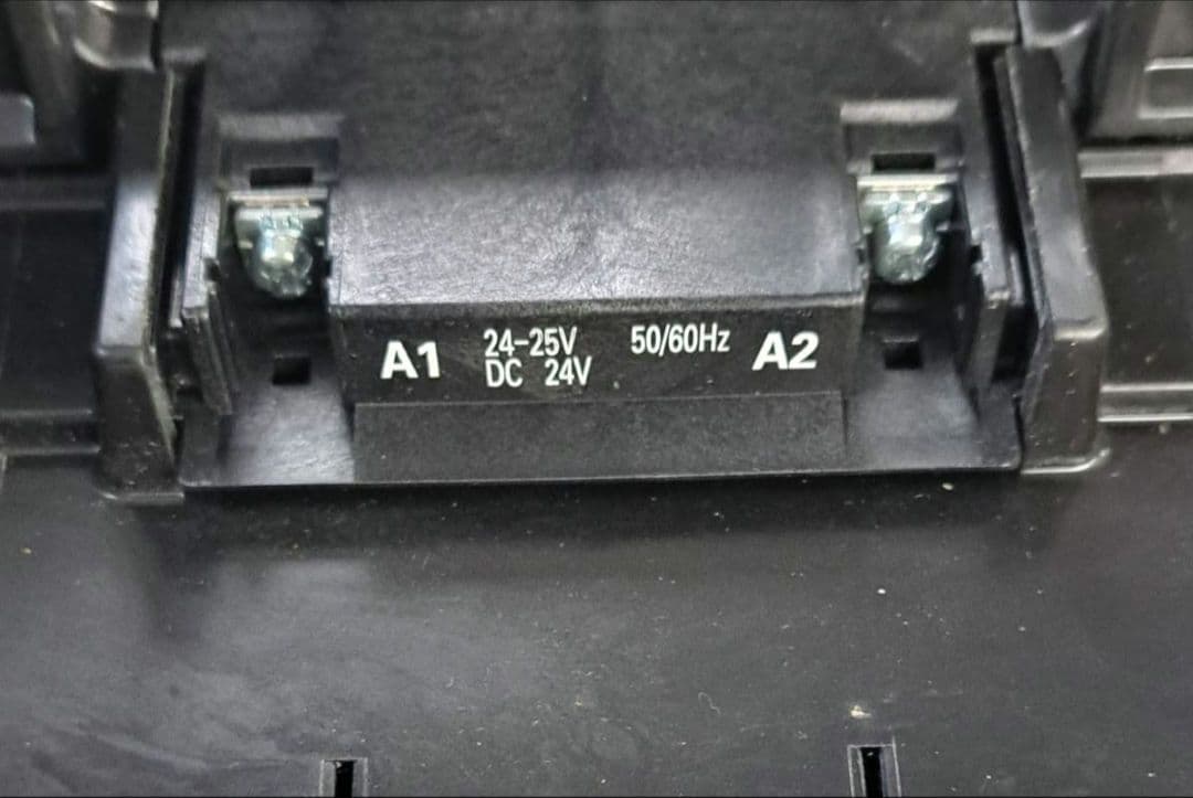 【入手困難】富士電機 電磁接触器リレー SC-N10 DC24V 箱無し 新品