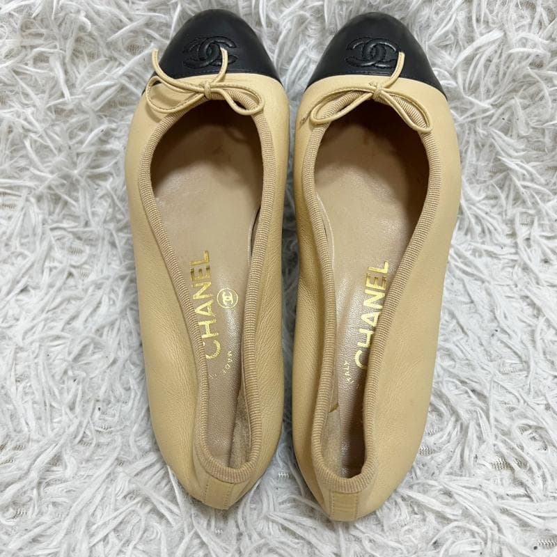 CHANEL バレエシューズ レザー ベージュ ココマーク フラットパンプス