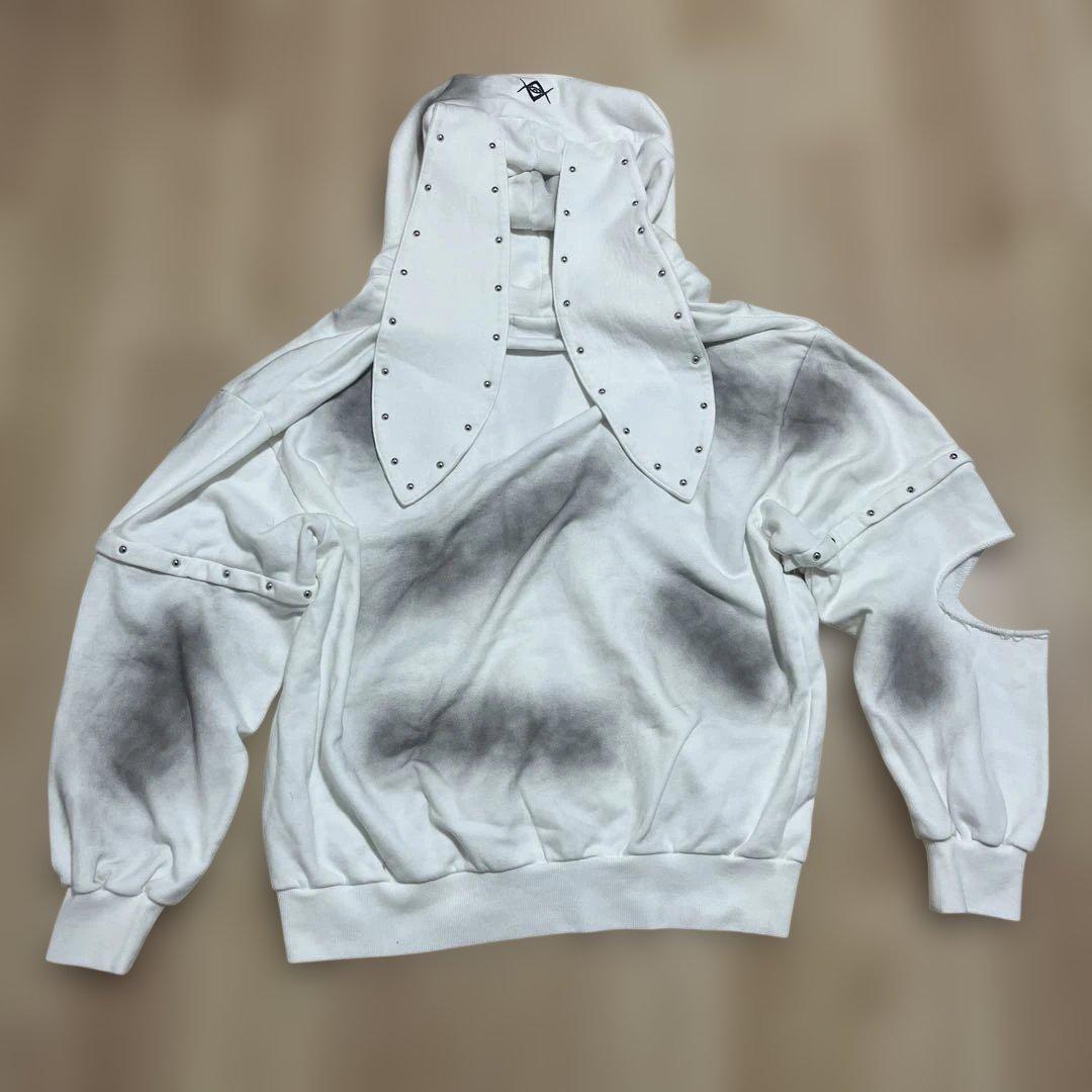 REFLEM スタッズうさ耳ZIPパーカー　地雷系