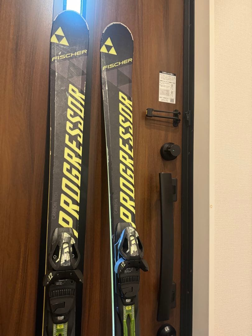 フィッシャー スキー板　FISCHER PROGRESSOR 167