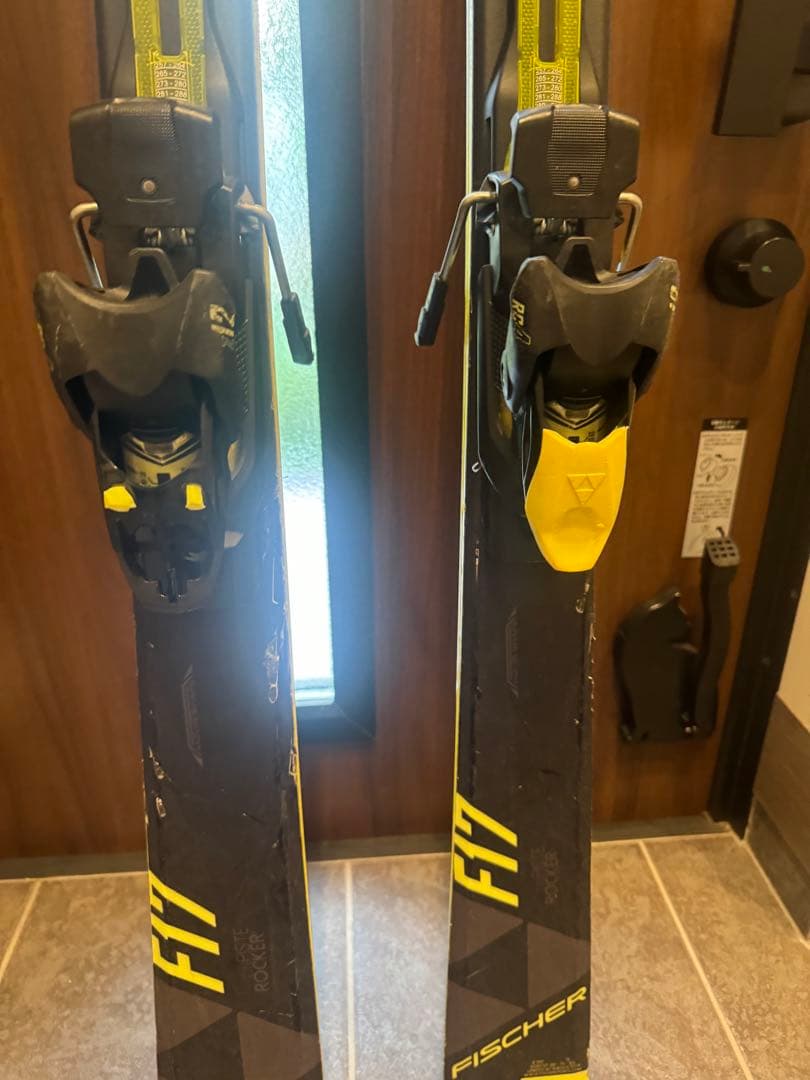 フィッシャー スキー板　FISCHER PROGRESSOR 167