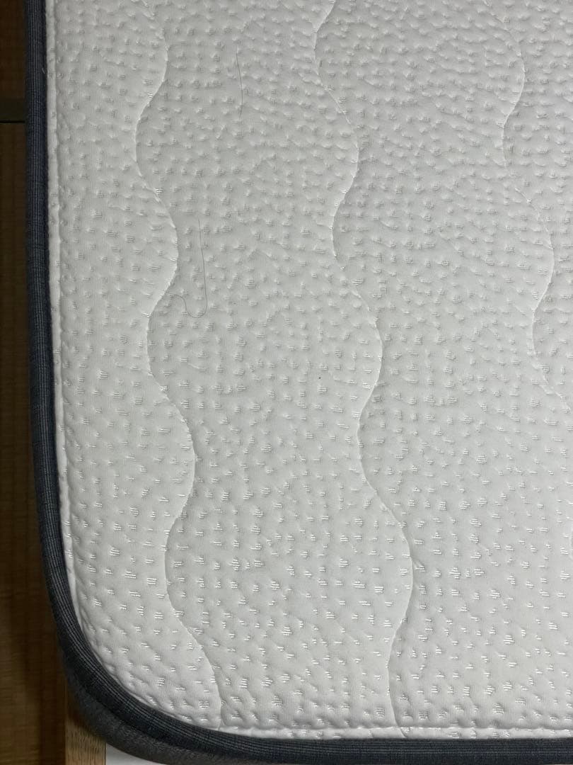 【美品】NELLマットレス　セミダブル