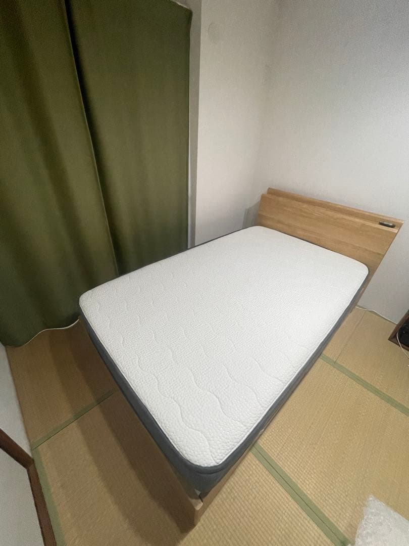 【美品】NELLマットレス　セミダブル