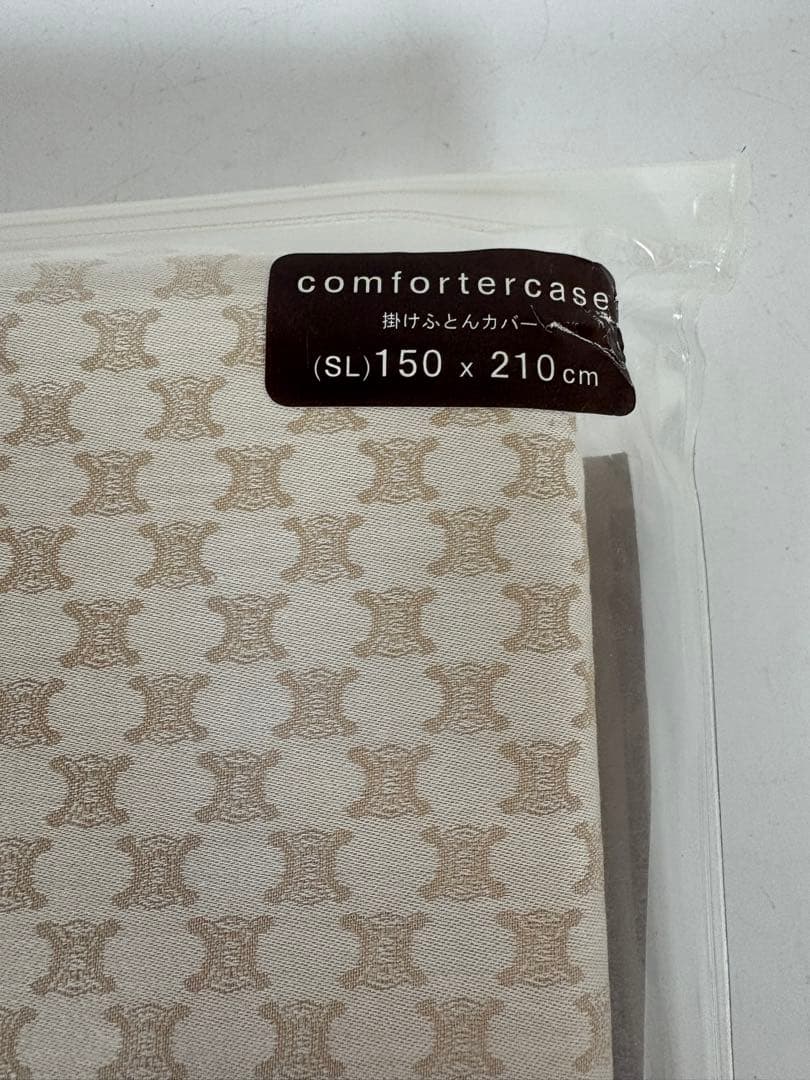 カプりコCELINE セリーヌ