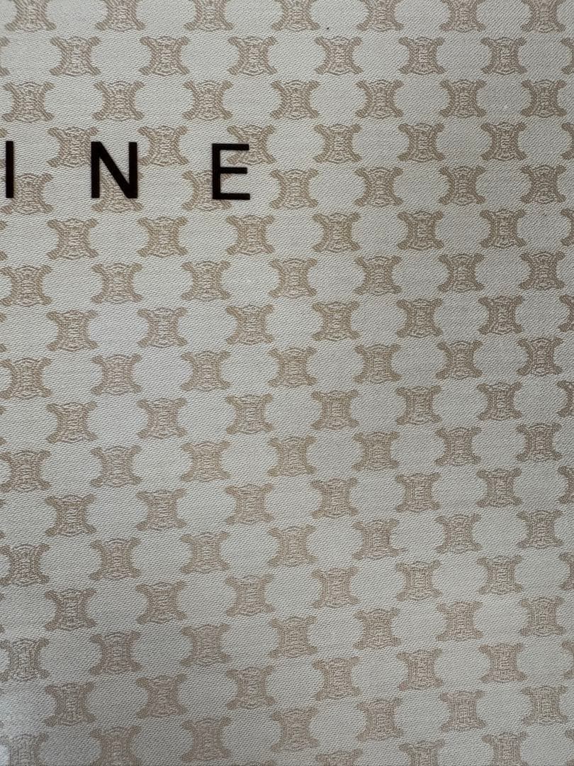 カプりコCELINE セリーヌ