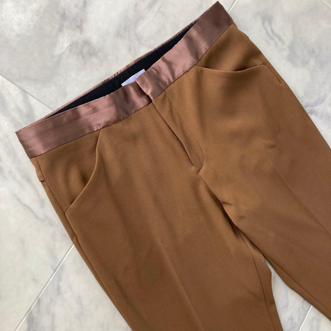 【新品未使用】定価8万円STRASBURGOブラウン サテンウエストパンツ