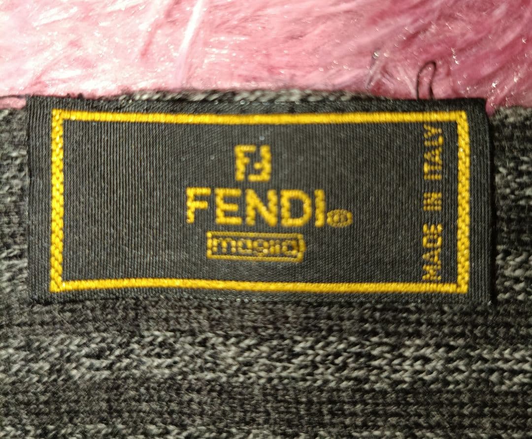 お買い得！FENDI フェンディ ズッカ柄 メンズマフラー